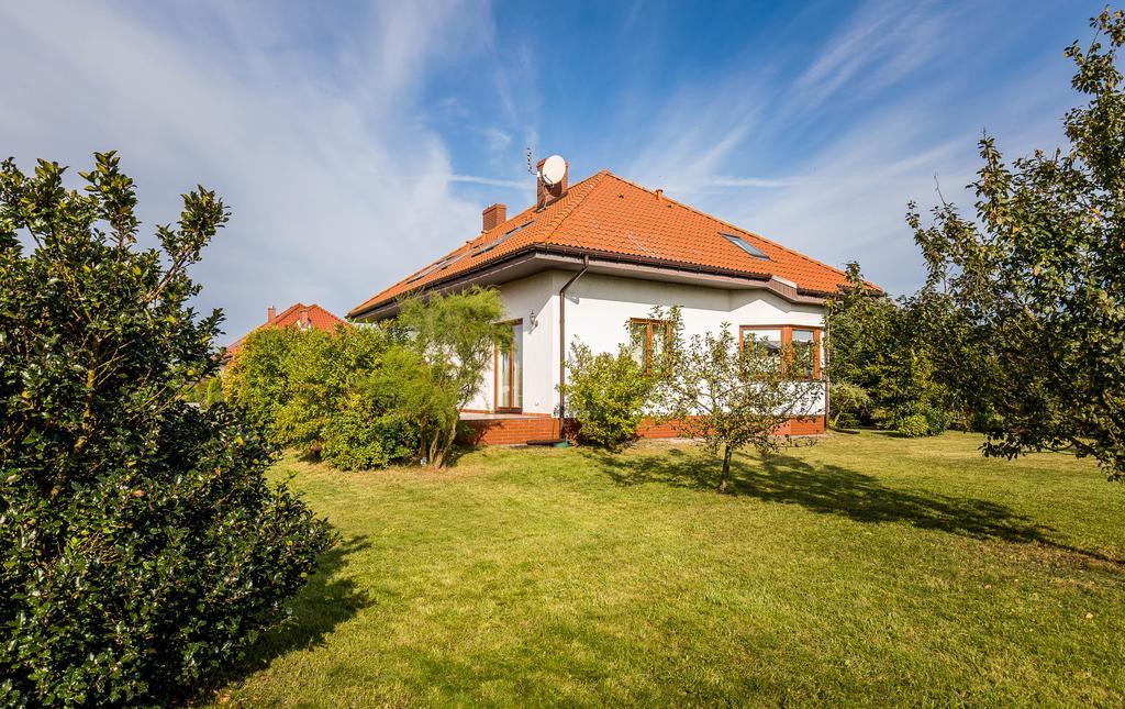 Landhaus Mit Garten シュチェチン エクステリア 写真