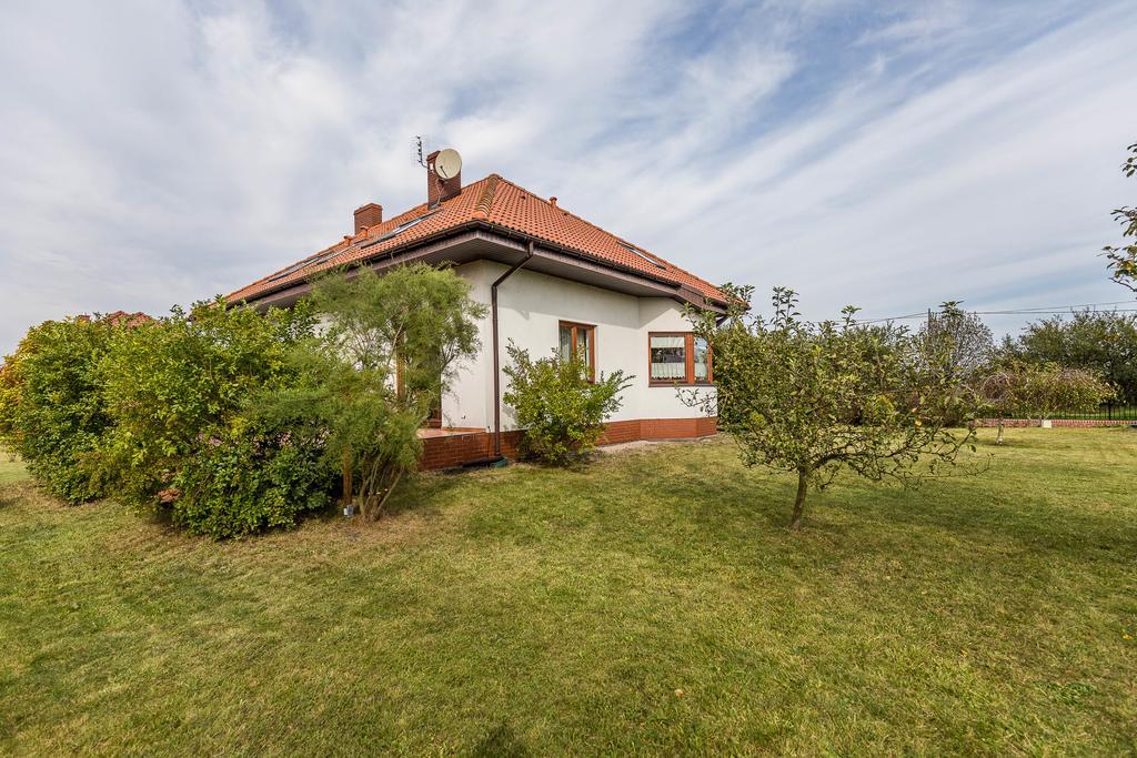 Landhaus Mit Garten シュチェチン エクステリア 写真